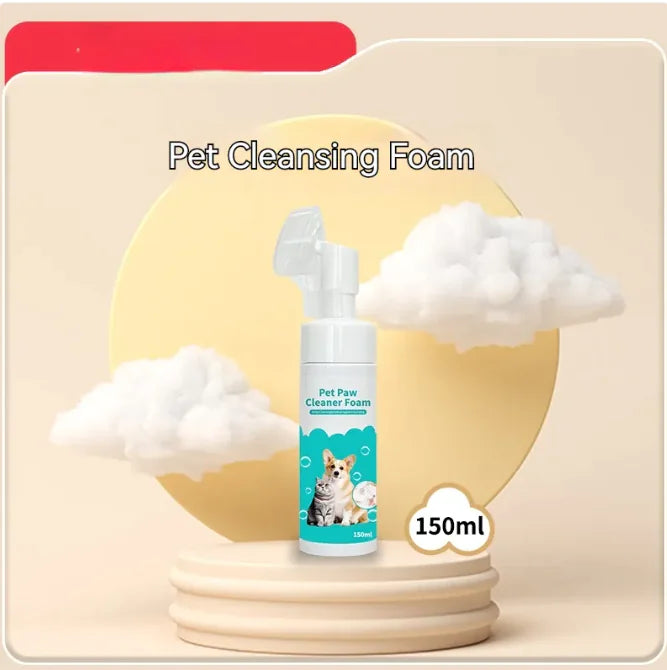 Pet cleaning gloves and wipes