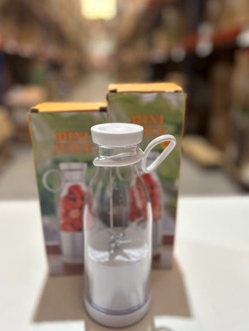 Mini portable blender in aqua green